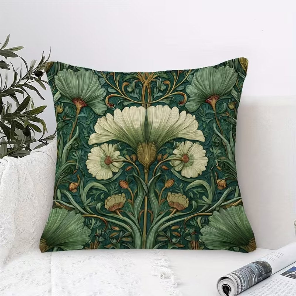 Vintage Kissen William Morris Jugendstil Blumen Grün auf weißem Sofa mit Pflanze