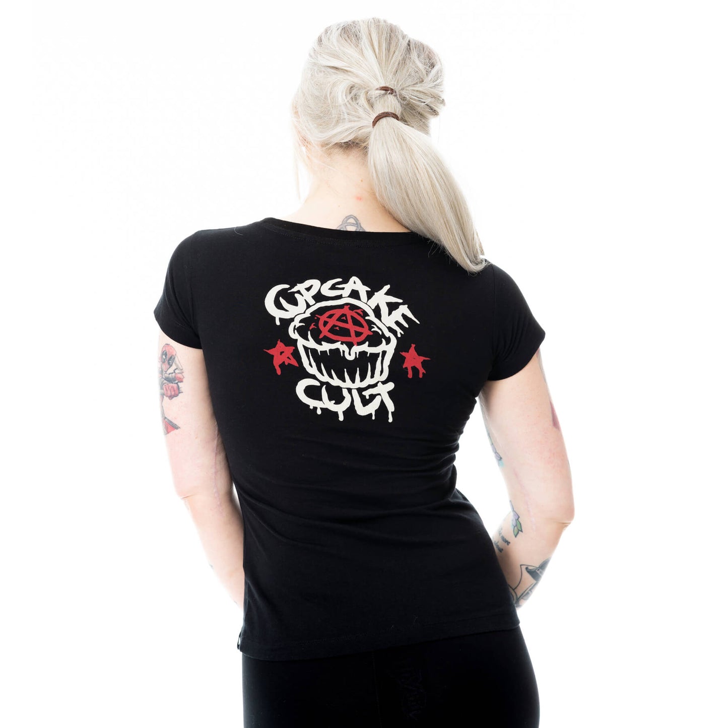 Death Bunnies T-Shirt – Detailansicht Voodoo-Hase