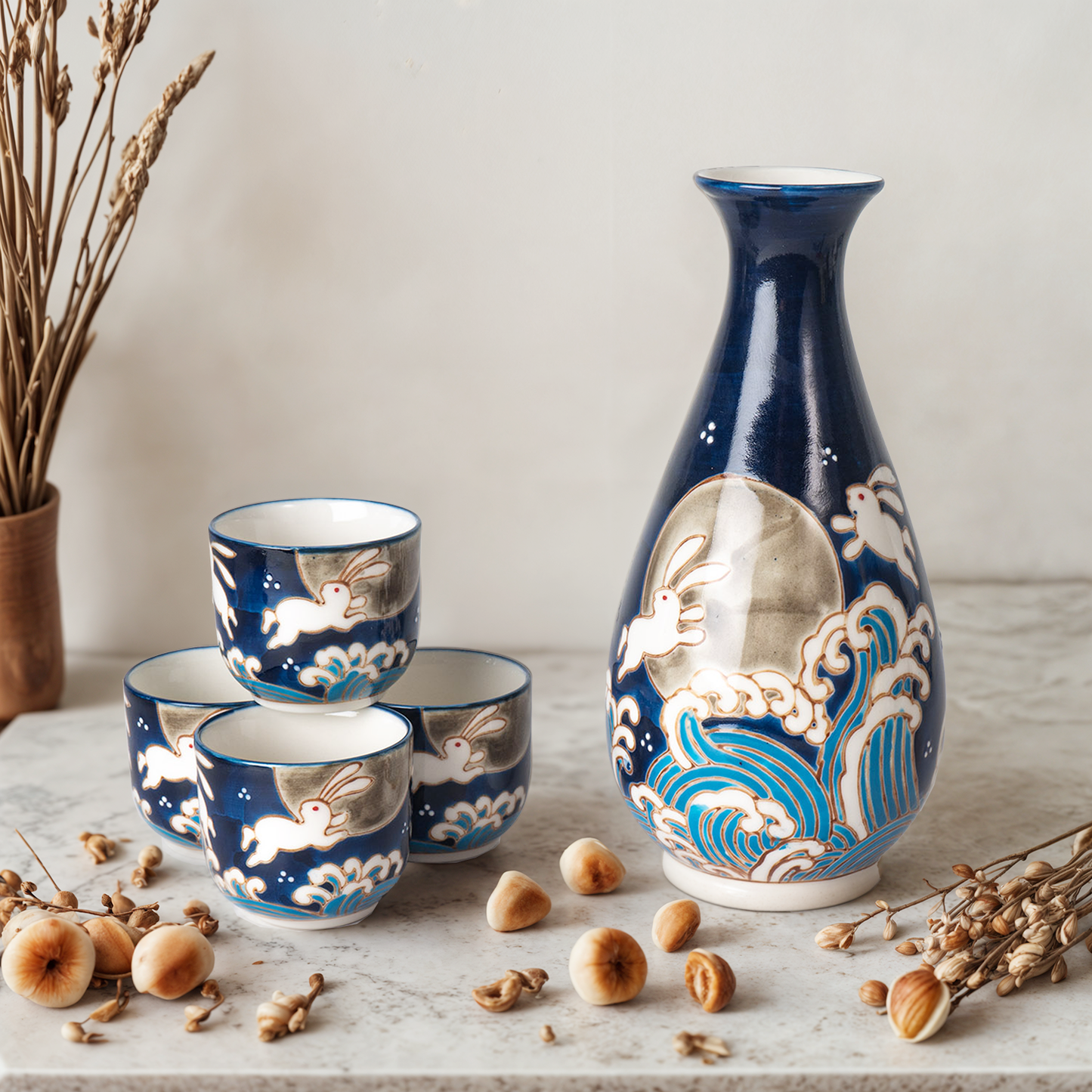 Japanisches Sake-Set „Mondkaninchen & Wellen“ – 5-teiliges Porzellan-Ensemble