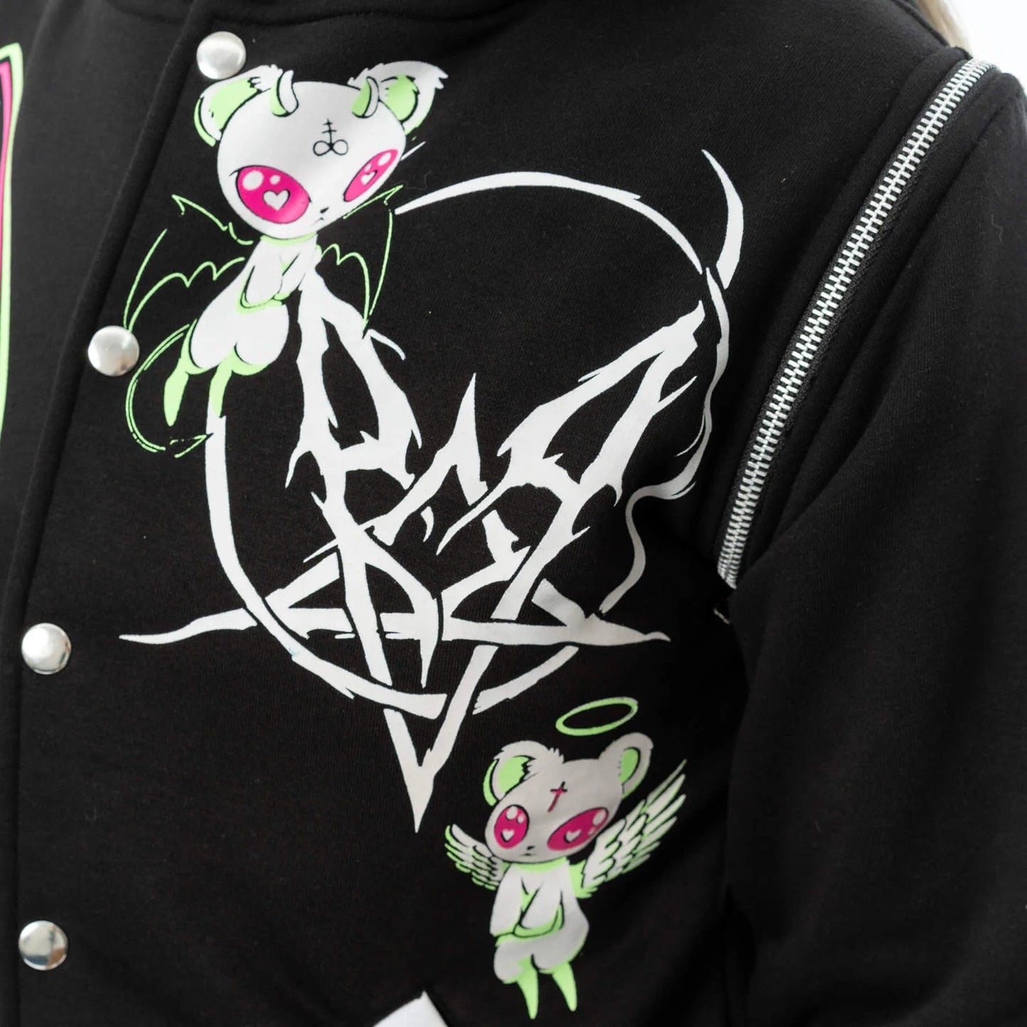 Hex Bear Varsity Jacket – Rückenansicht komplett