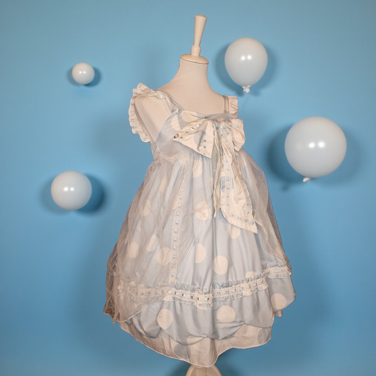 Hellblaues Sweet Lolita Kleid mit Punkten und Tüll