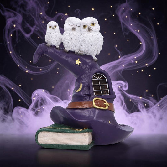 Mystische Witchy Dekofigur mit Licht 3 kleine weiße Eulen auf Hexenhut Halloween